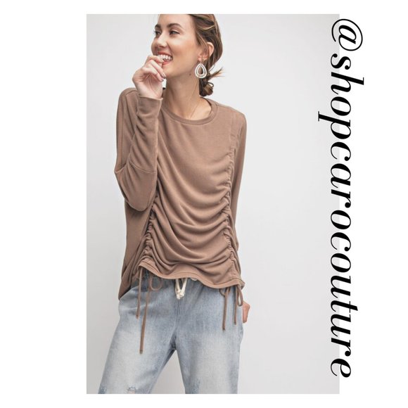 easel Tops - Long sleeve ruched tee